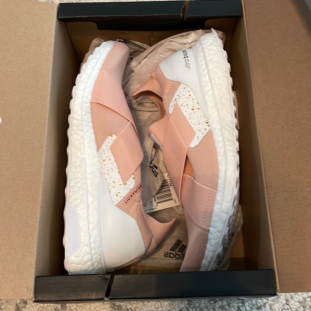 NWT Women’s Adidas Ultraboost Slip On DNA- Pink/White/Gold - Picture 1 of 5